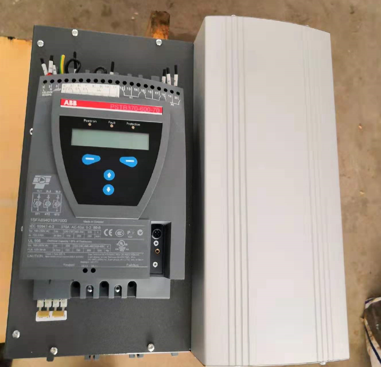 浜屾墜ABB杞捣鍔ㄥ櫒185KW/PSTB370-600-70/涔濇垚鏂?/></a></dt>
        <dd>
          <h5><a href=